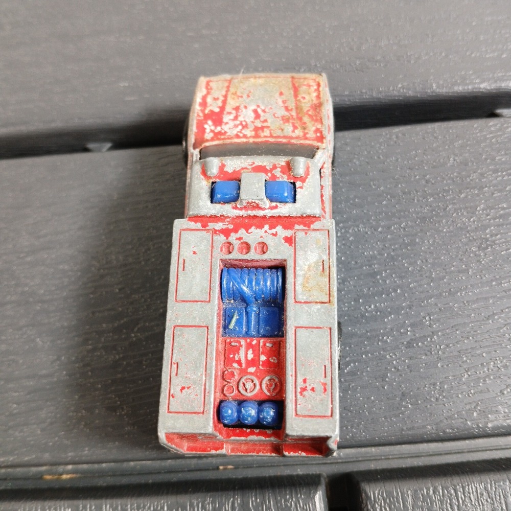 Vintage 1975 Hot Wheels Redline Flying Colors Emergency Squad Fire Department ZA - Picture 5 of 6